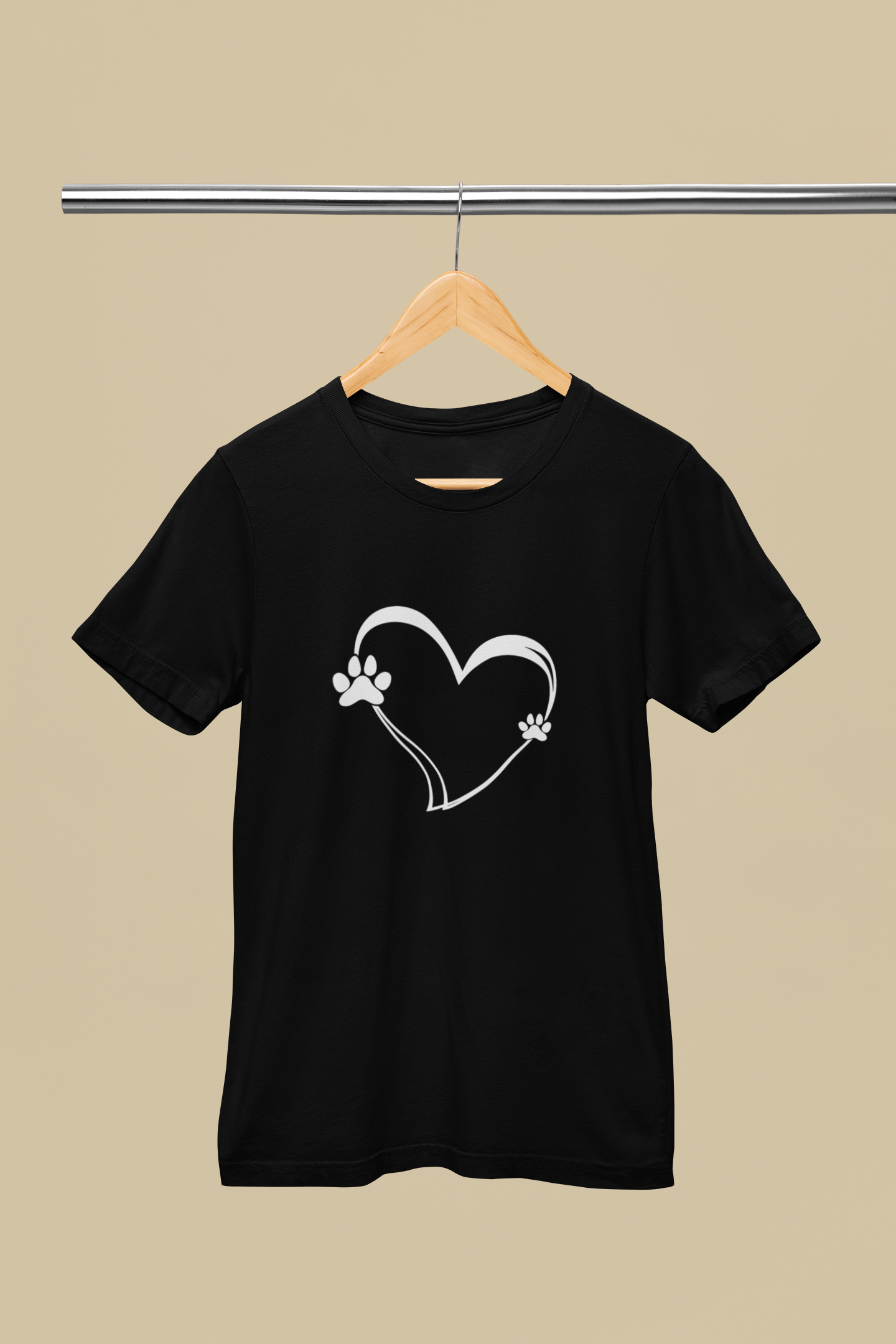 Heart & Paw – Minimal Dog Lover T-Shirt
