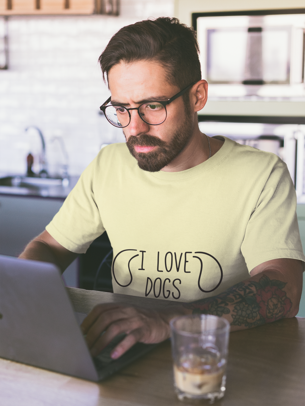 I Love Dogs – Minimal Dog Lover T-Shirt